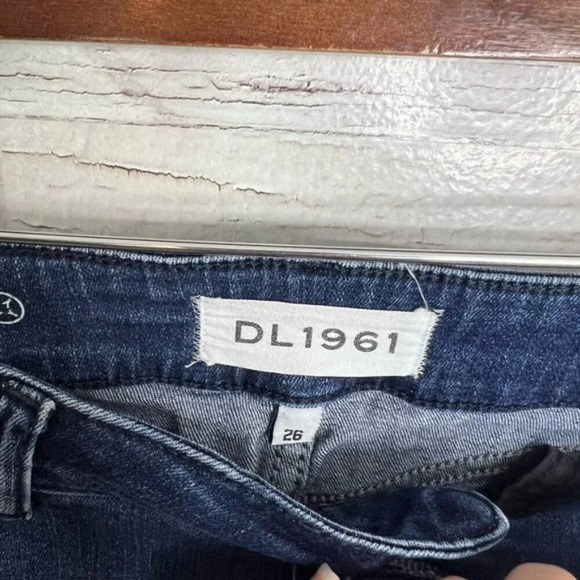 DL 1961 Emma  Power Legging Jeans Size 26 - Picture 5 of 8